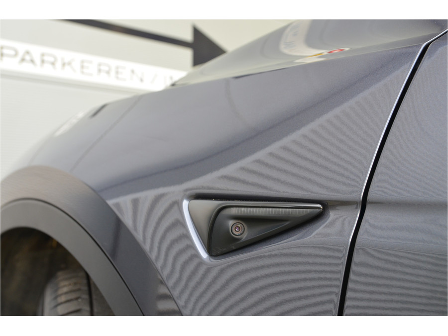 Tesla Model Y RWD 58 kWh
