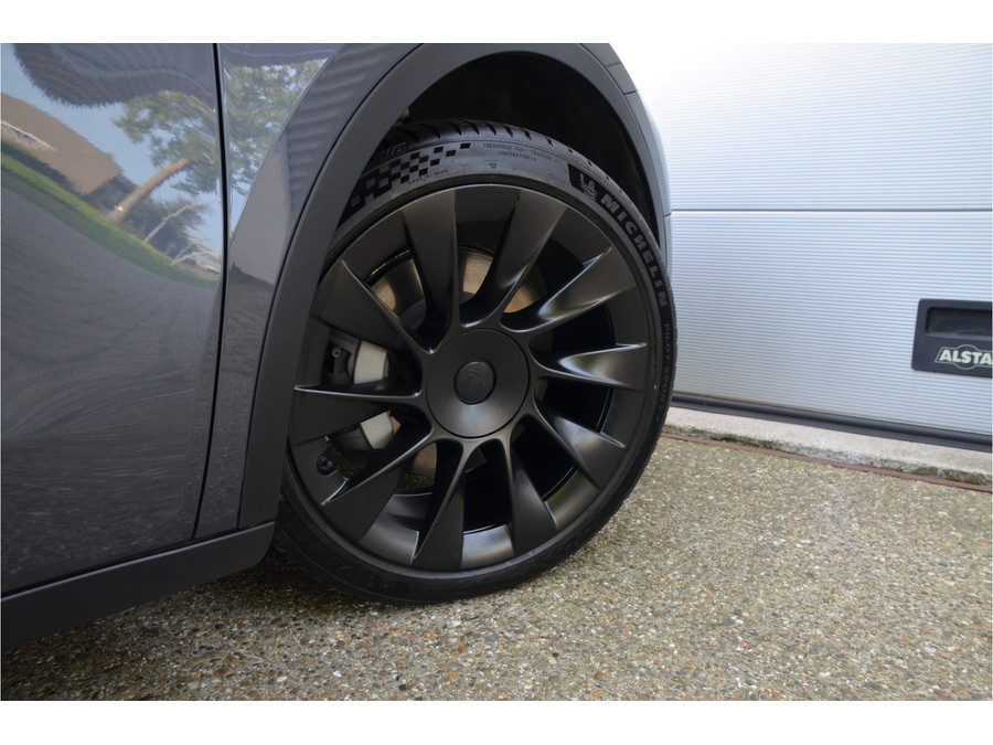 Tesla Model Y RWD 58 kWh