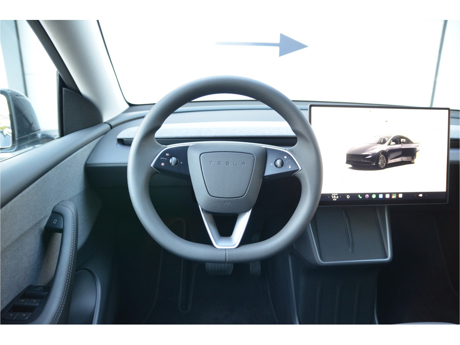 Tesla Model Y Standard RWD 58 kWh