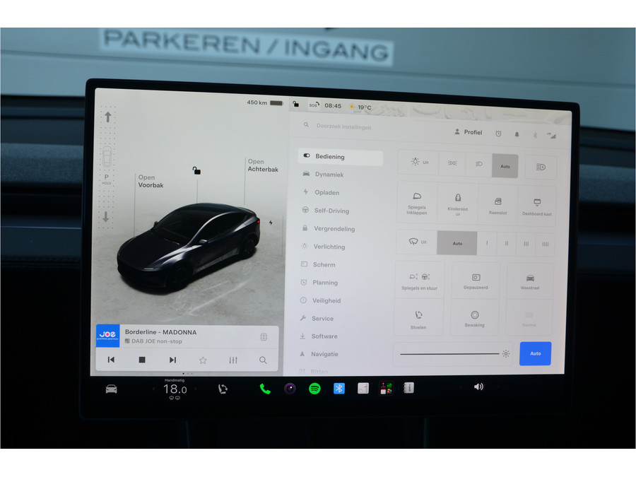 Tesla Model Y Standard RWD 58 kWh
