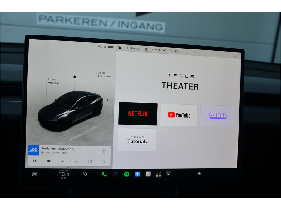 Tesla Model Y Standard RWD 58 kWh