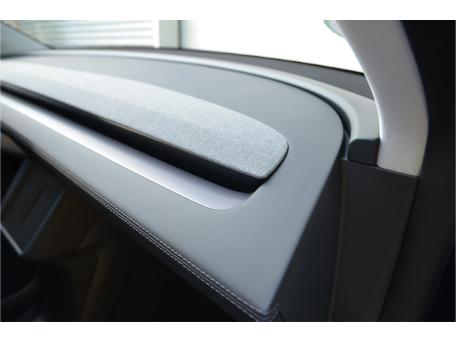 Tesla Model Y Standard RWD 58 kWh