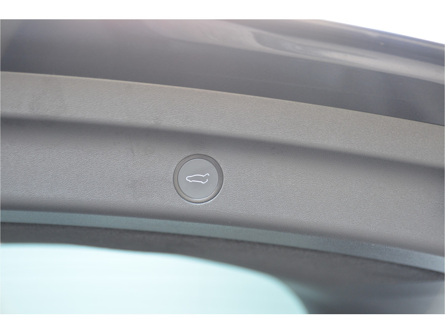 Tesla Model Y Standard RWD 58 kWh
