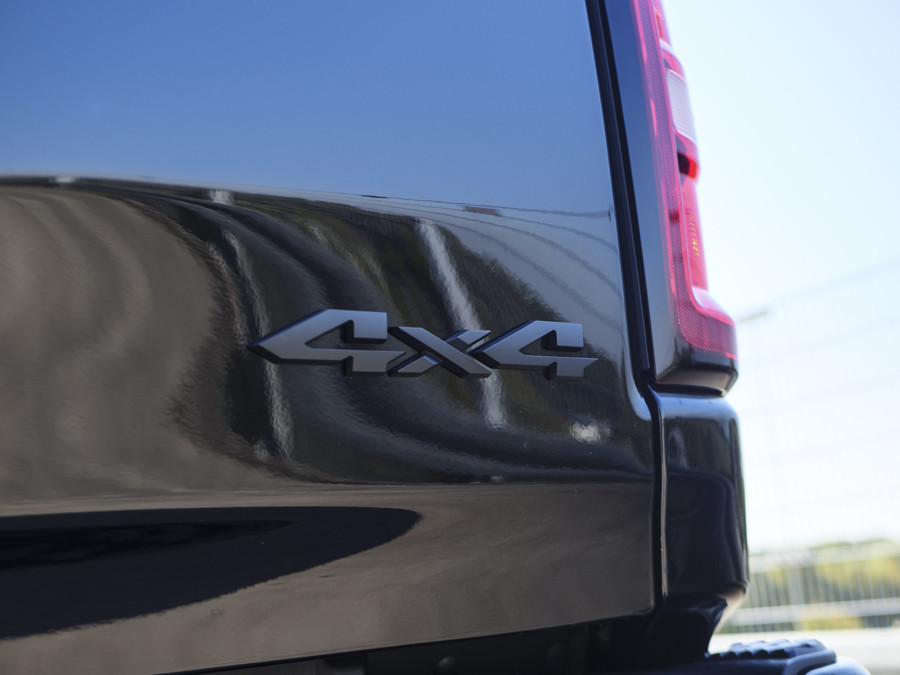 Dodge Ram 1500 | Laramie | Premium Night | 3.0L I6 Hurricane | Crew Cab | 4X4 |