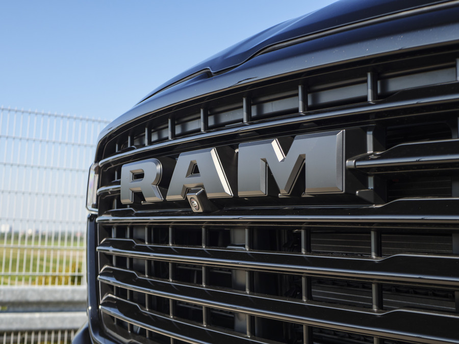 Dodge Ram 1500 | Laramie | Premium Night | 3.0L I6 Hurricane | Crew Cab | 4X4 |