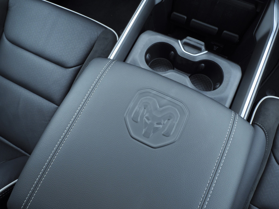 Dodge Ram 1500 | Laramie | Premium Night | 3.0L I6 Hurricane | Crew Cab | 4X4 |