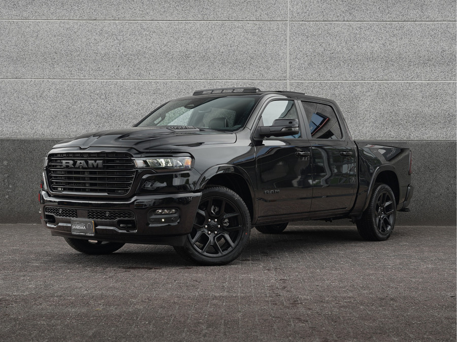 Dodge RAM 1500 Laramie Night SST Hurricane 426pk