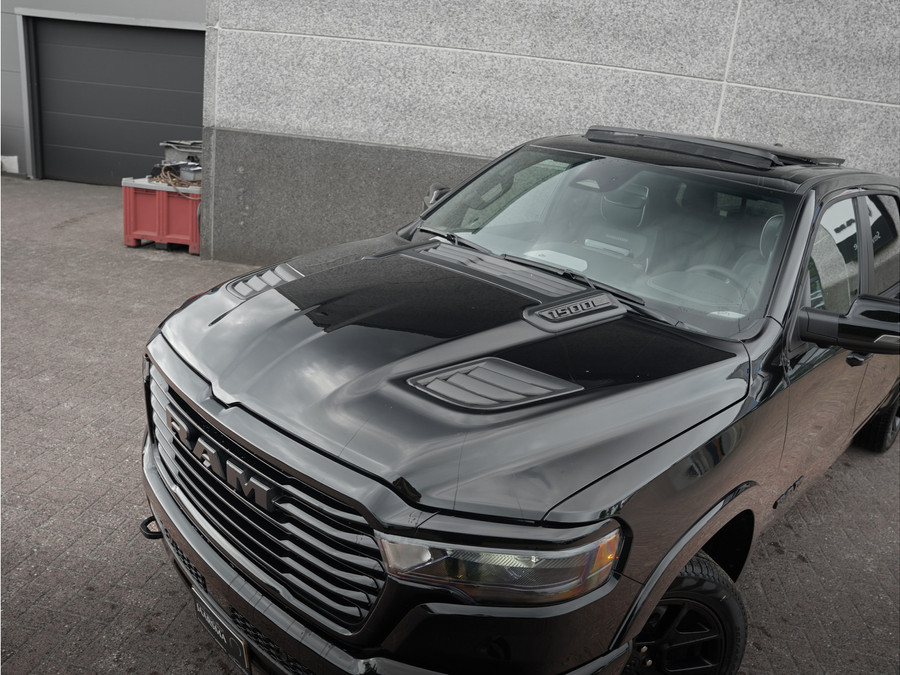 Dodge RAM 1500 Laramie Night SST Hurricane 426pk
