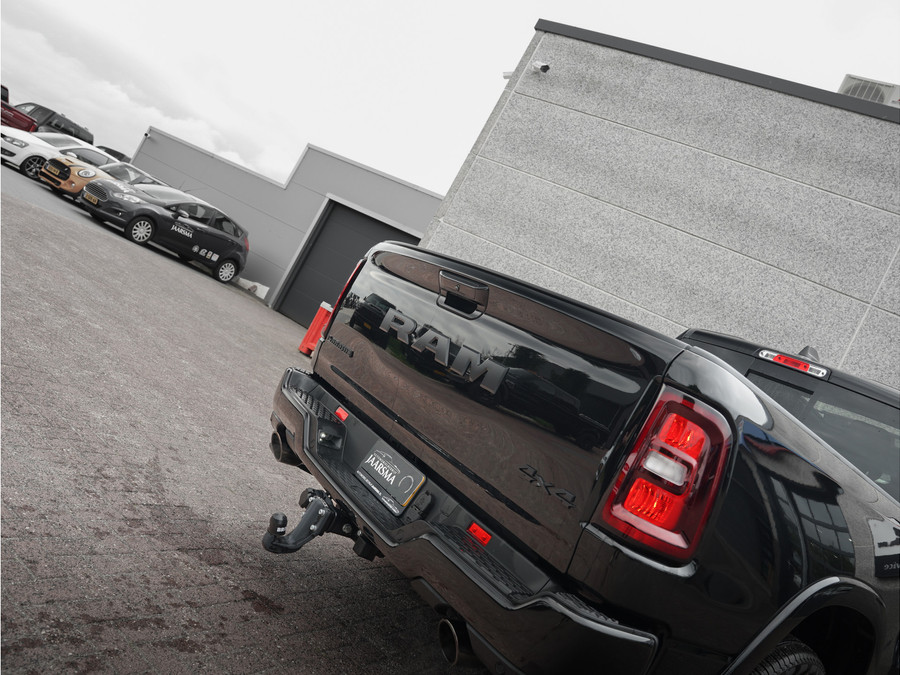 Dodge RAM 1500 Laramie Night SST Hurricane 426pk