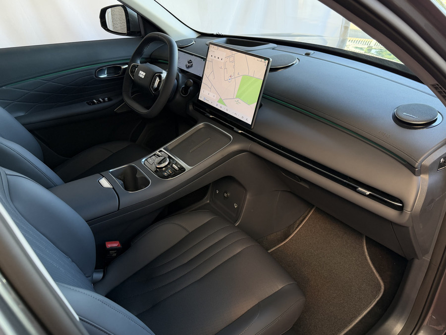 Geely Starray EM-i MAX+ PHEV LONG RANGE NIEUWE AUTO | 29,8 kWh ACCU | 136 KM WLTP | PANORAMADAK | STOELVERWARMING/KOELI