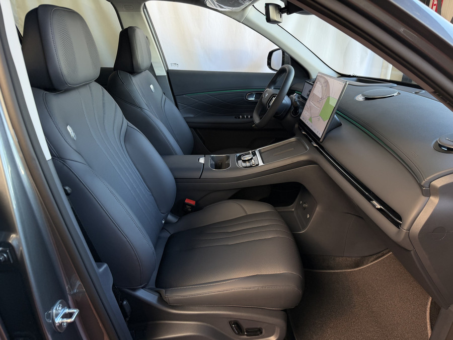 Geely Starray EM-i MAX+ PHEV LONG RANGE NIEUWE AUTO | 29,8 kWh ACCU | 136 KM WLTP | PANORAMADAK | STOELVERWARMING/KOELI