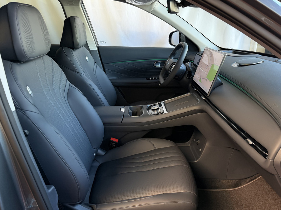 Geely Starray EM-i MAX+ PHEV LONG RANGE NIEUWE AUTO | 29,8 kWh ACCU | 136 KM WLTP | PANORAMADAK | STOELVERWARMING/KOELI
