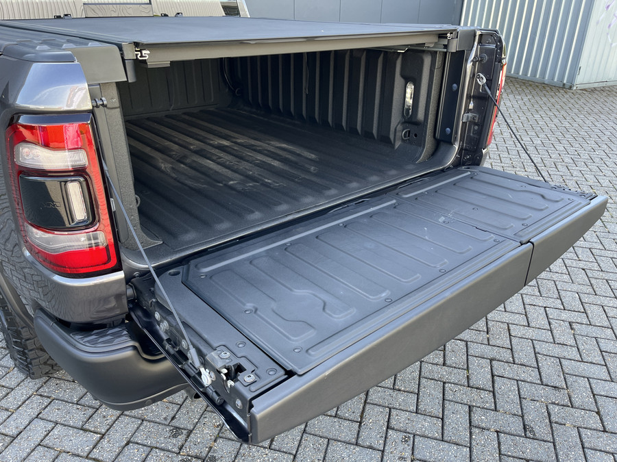 Dodge RAM 5.7i V8 HEMI eTorque 400PK CREW CAB REBEL GT | BPM VRIJ | RAMBOX | LUCHTVERING | LPG | LAADBAKKLEP |