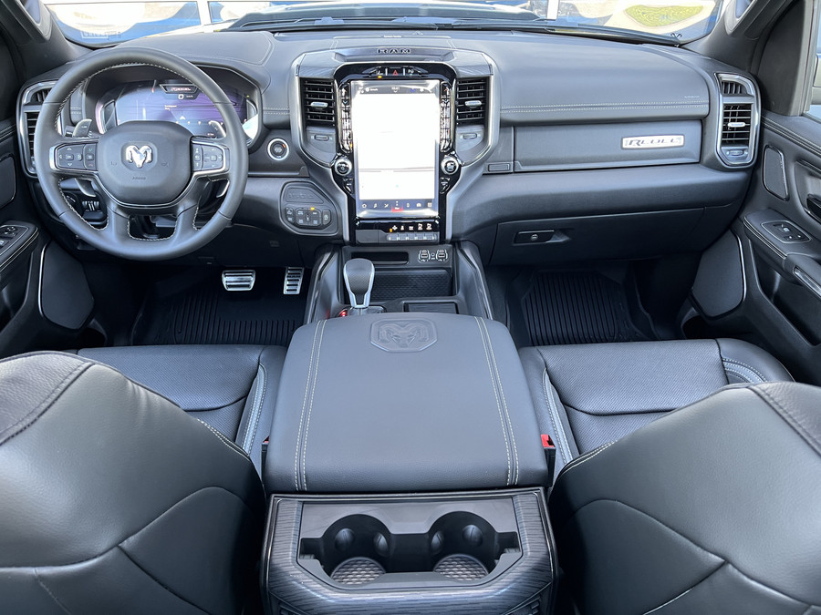 Dodge RAM 5.7i V8 HEMI eTorque 400PK CREW CAB REBEL GT | BPM VRIJ | RAMBOX | LUCHTVERING | LPG | LAADBAKKLEP |