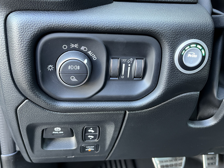 Dodge RAM 5.7i V8 HEMI eTorque 400PK CREW CAB REBEL GT | BPM VRIJ | RAMBOX | LUCHTVERING | LPG | LAADBAKKLEP |
