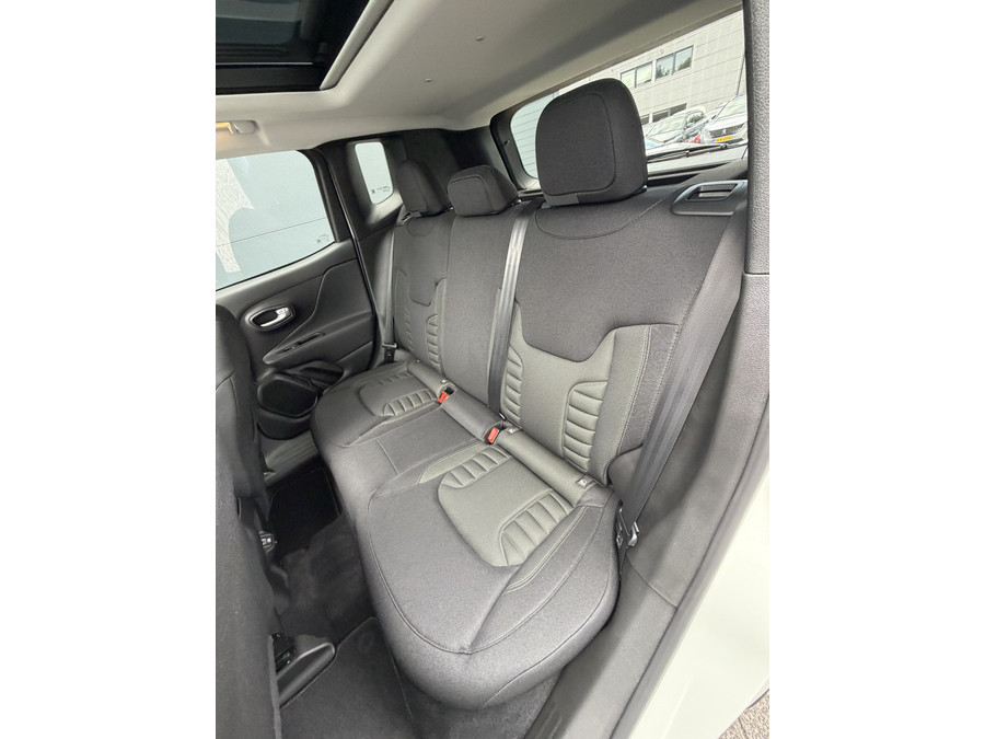 Jeep Renegade 4xe 240 Plug-in Hybrid Electric Trailhawk 4WD (Elektrisch Schuifdak - Stoel-/- stuurwielverwarming -