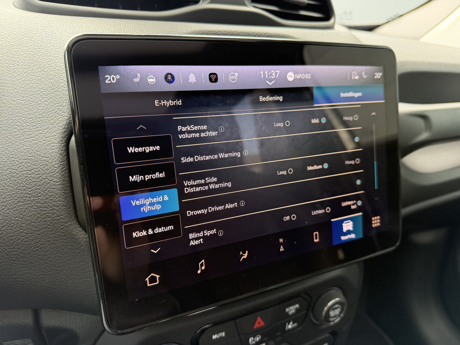 Jeep Renegade 4xe 240 Plug-in Hybrid Electric Trailhawk 4WD (Elektrisch Schuifdak - Stoel-/- stuurwielverwarming -