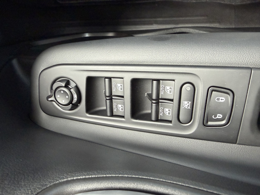 Jeep Renegade 4xe 240 Plug-in Hybrid Electric Trailhawk 4WD (Elektrisch Schuifdak - Stoel-/- stuurwielverwarming -