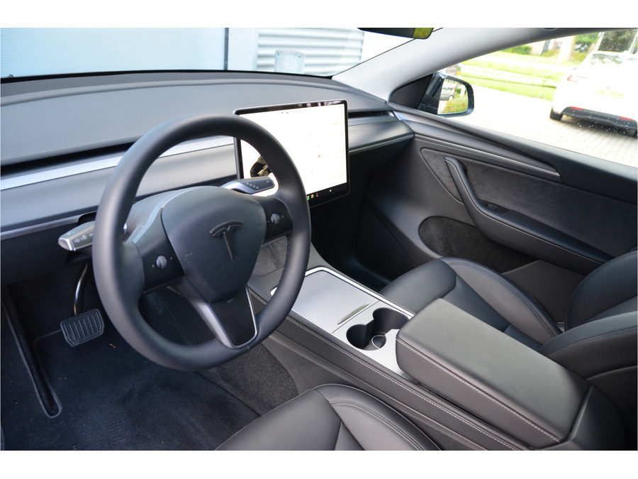 Tesla Model Y Long Range RWD 75 kWh