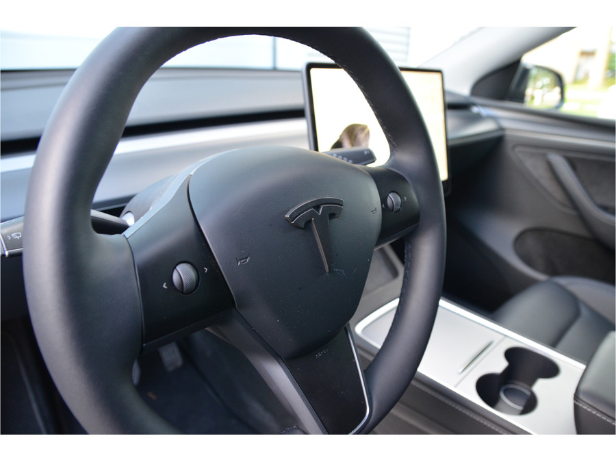 Tesla Model Y Long Range RWD 75 kWh