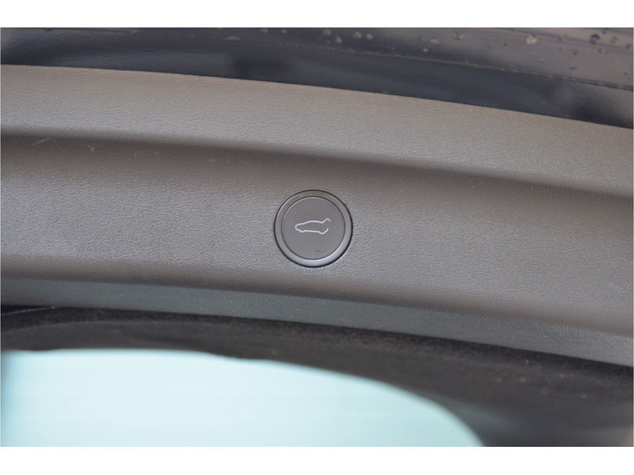 Tesla Model Y Long Range RWD 75 kWh