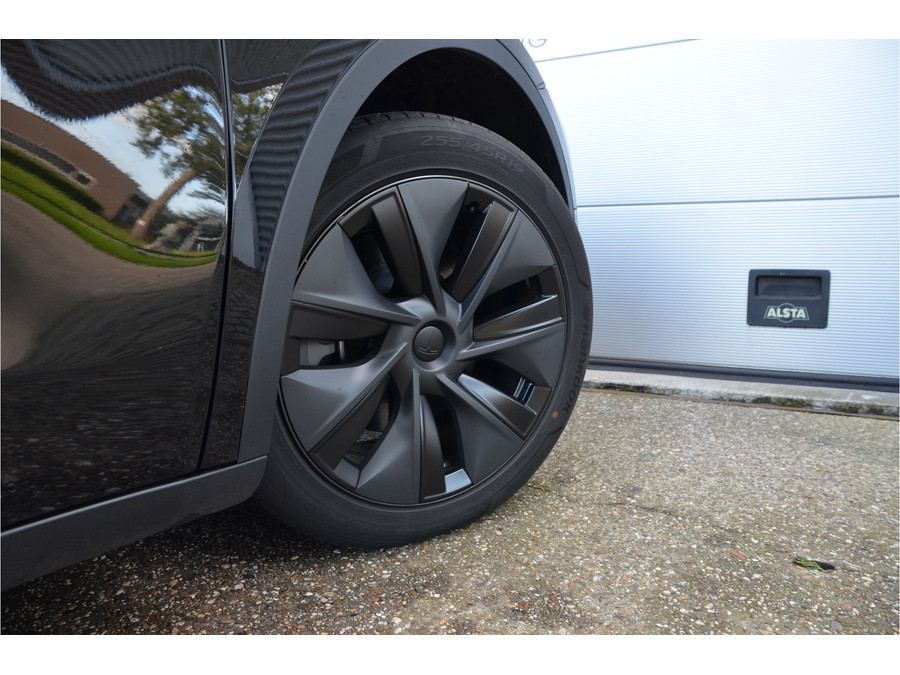 Tesla Model Y Long Range RWD 75 kWh