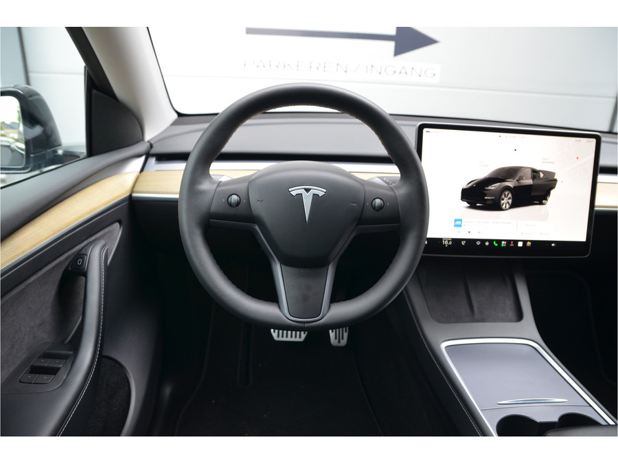 Tesla Model Y RWD 58 kWh