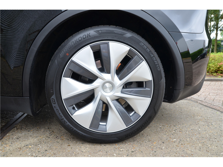 Tesla Model Y RWD 58 kWh