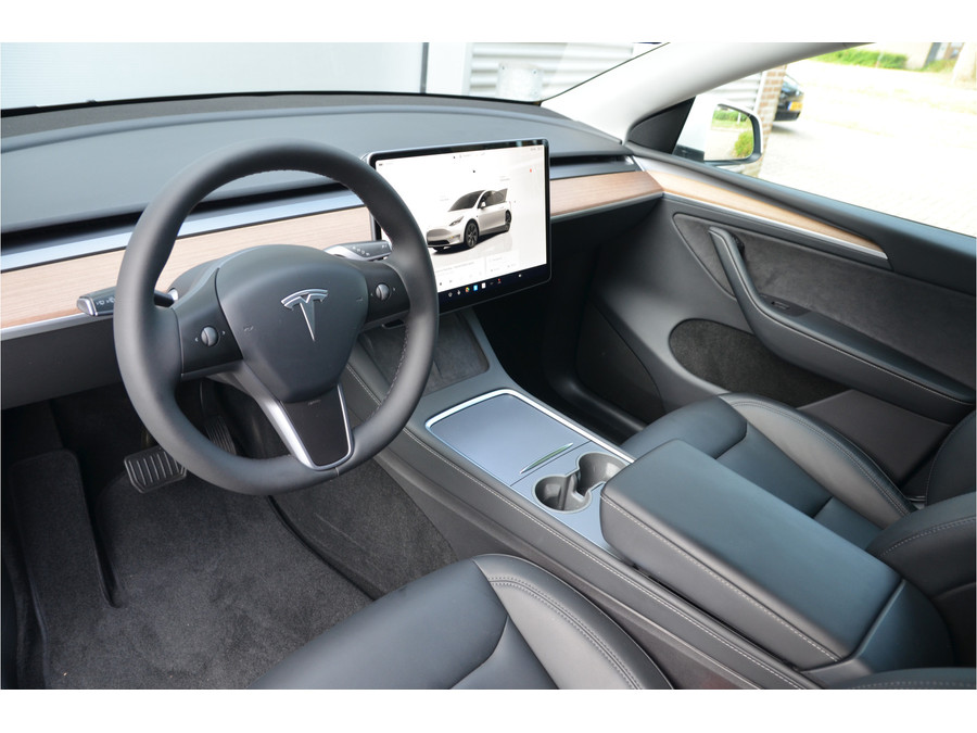 Tesla Model Y Long Range AWD 75 kWh