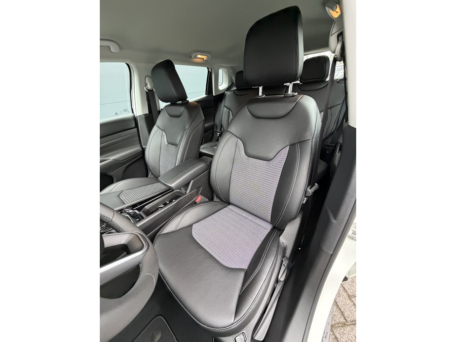 Jeep Compass 4xe 190 Plug-in Hybrid Altitude (Keyless Entry - LED - Camera - Navigatie via APP - Adaptieve Cruise