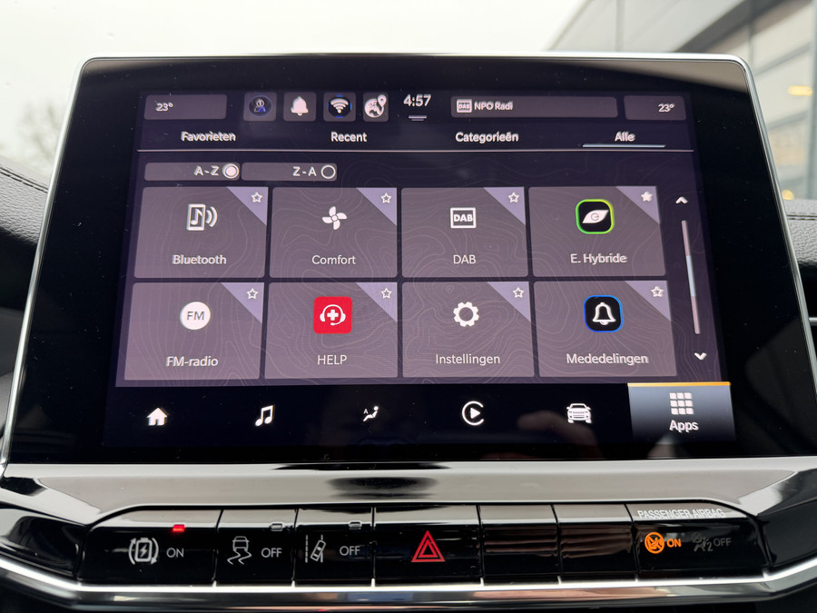 Jeep Compass 4xe 190 Plug-in Hybrid Altitude (Keyless Entry - LED - Camera - Navigatie via APP - Adaptieve Cruise