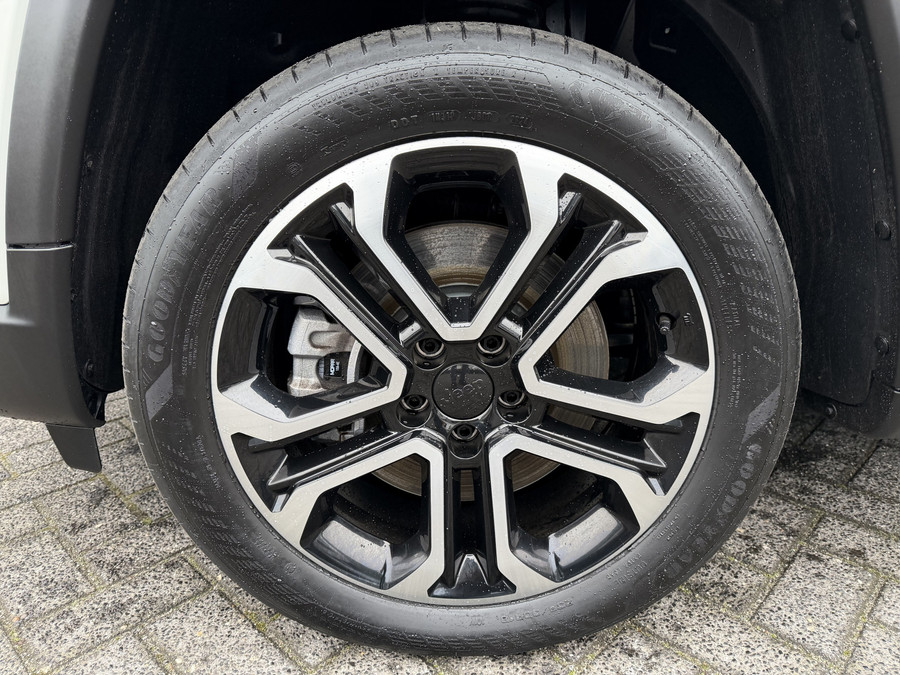 Jeep Compass 4xe 190 Plug-in Hybrid Altitude (Keyless Entry - LED - Camera - Navigatie via APP - Adaptieve Cruise