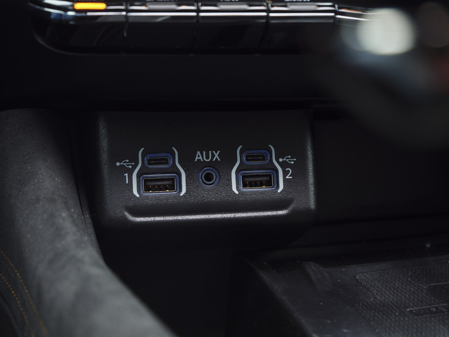 Dodge Durango R/T | 5.7L V8 | 360pk | Full option | Forged Carbon |