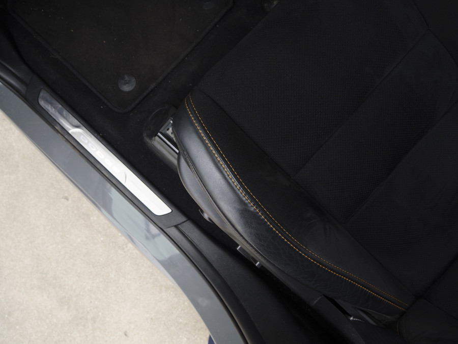 Dodge Durango R/T | 5.7L V8 | 360pk | Full option | Forged Carbon |