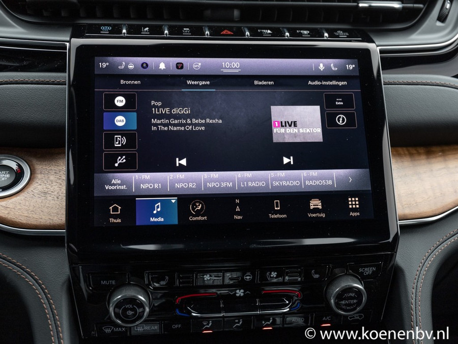 Jeep Grand Cherokee 2.0 4xE PHEV 4WD Aut. Summit Reserve PANO / LUCHTVERING
