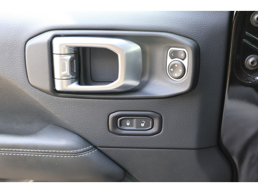 Jeep Wrangler 2.0T SAHARA 4x4 Automaat / Leder / 1e Eigenaar
