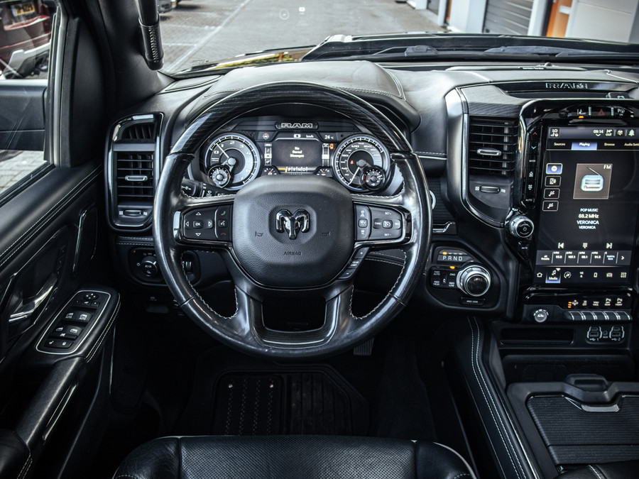 Dodge RAM 1500 5.7 V8 4x4 Crew Cab Limited