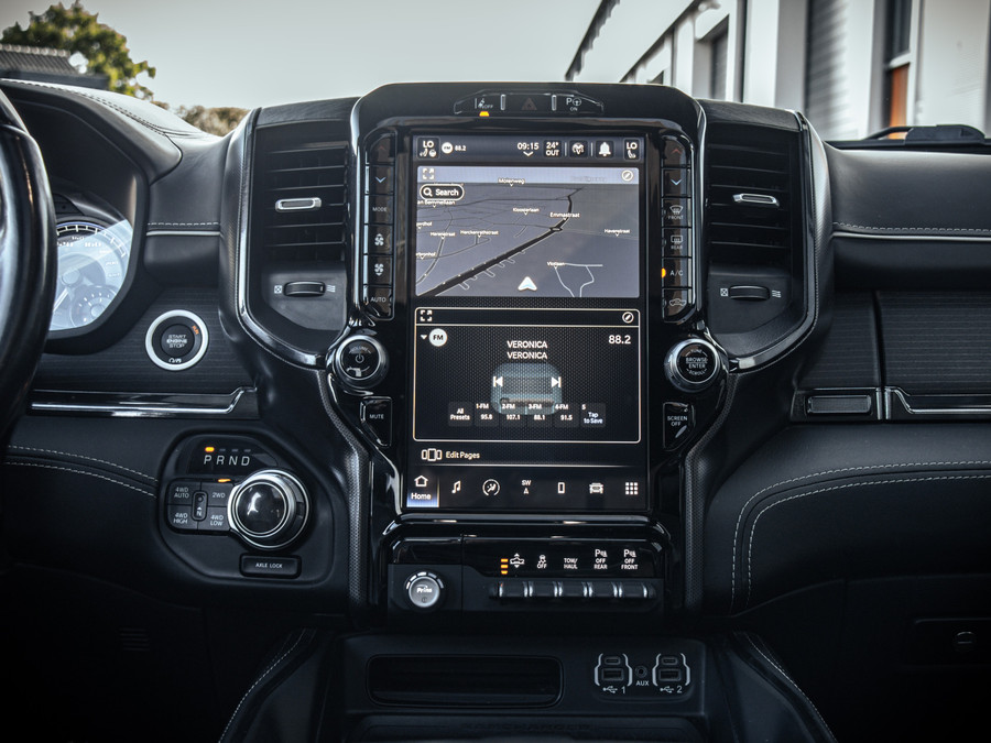 Dodge RAM 1500 5.7 V8 4x4 Crew Cab Limited