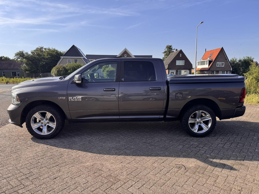 Dodge RAM 1500 5.7 V8 Quad Cab 6'4