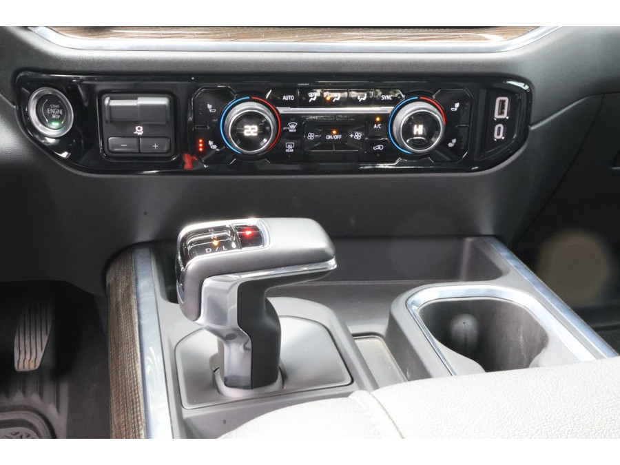 Chevrolet Silverado 6.2 V8 1500 RST / verlaagd / 22 zwarte velgen / Prins LPG / Folding cover