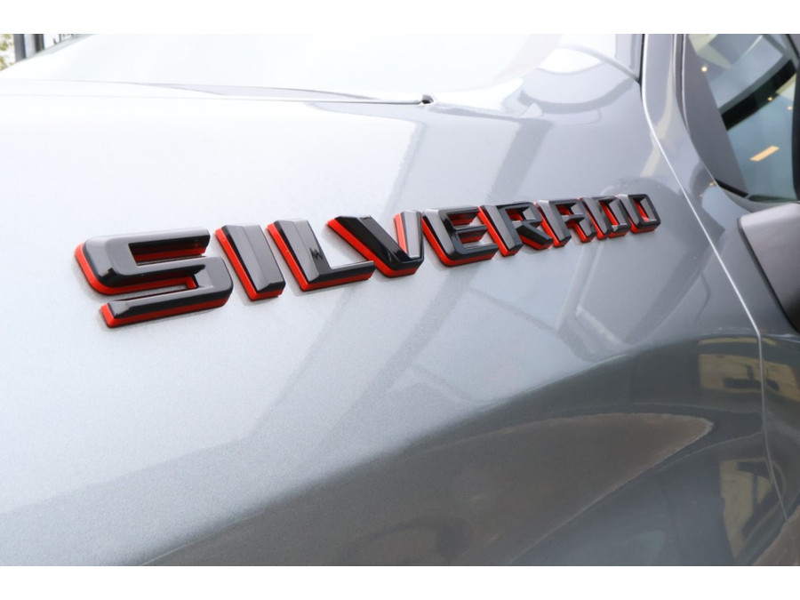 Chevrolet Silverado 6.2 V8 1500 RST / verlaagd / 22 zwarte velgen / Prins LPG / Folding cover