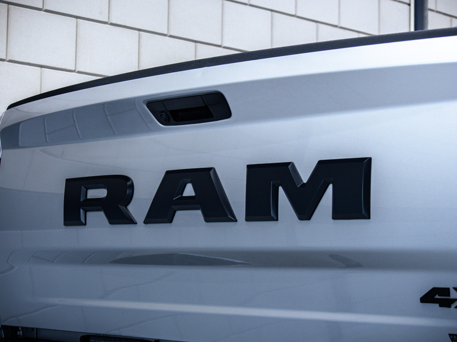 Dodge RAM 1500 Sport | 5.7L HEMI V8 4x4