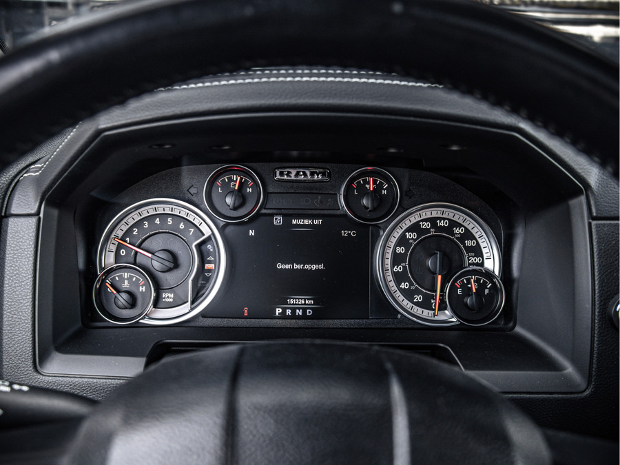 Dodge RAM 1500 Sport | 5.7L HEMI V8 4x4