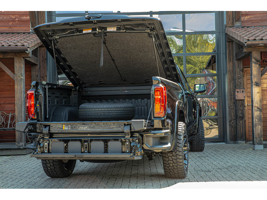 GMC Sierra Denali 6.2L V8