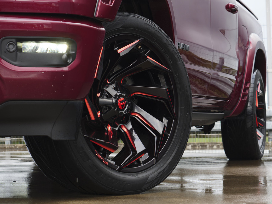 Dodge RAM 1500 | Limited | 5.7 V8 | 4x4 | Crew Cab |