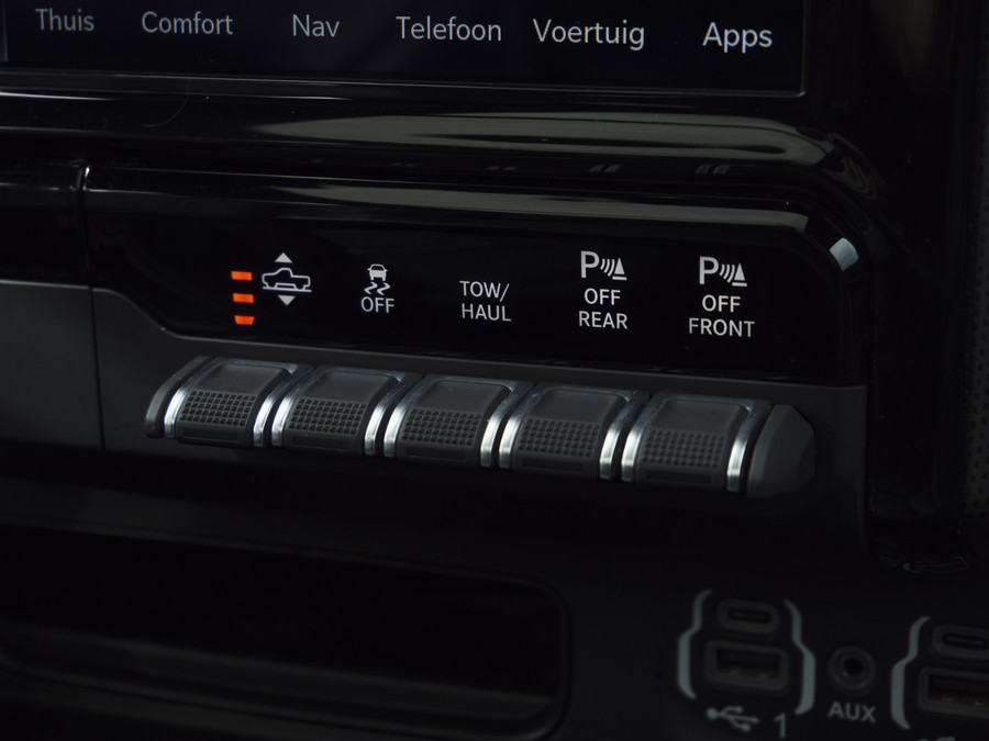 Dodge RAM 1500 | Limited | 5.7 V8 | 4x4 | Crew Cab |