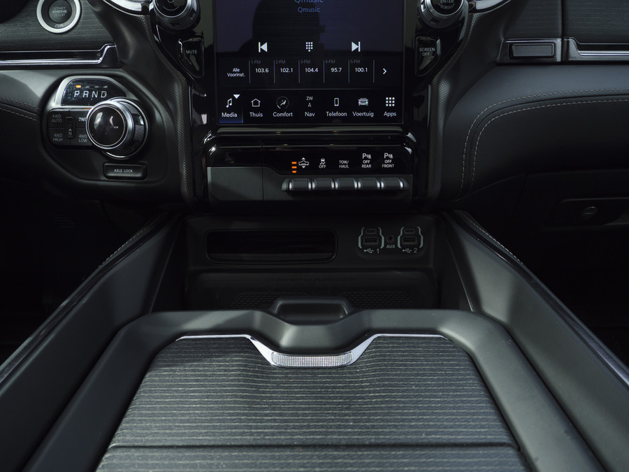 Dodge RAM 1500 | Limited | 5.7 V8 | 4x4 | Crew Cab |