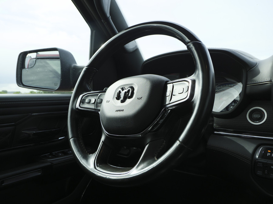 Dodge RAM 1500 | Limited | 5.7 V8 | 4x4 | Crew Cab |