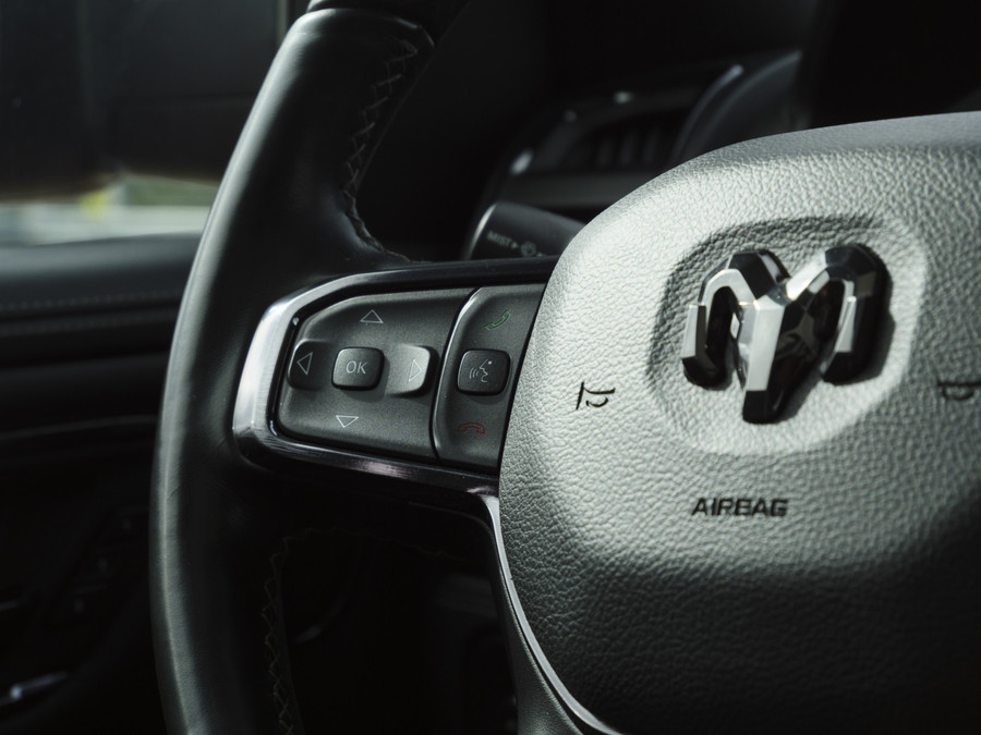 Dodge RAM 1500 | Limited | 5.7 V8 | 4x4 | Crew Cab |