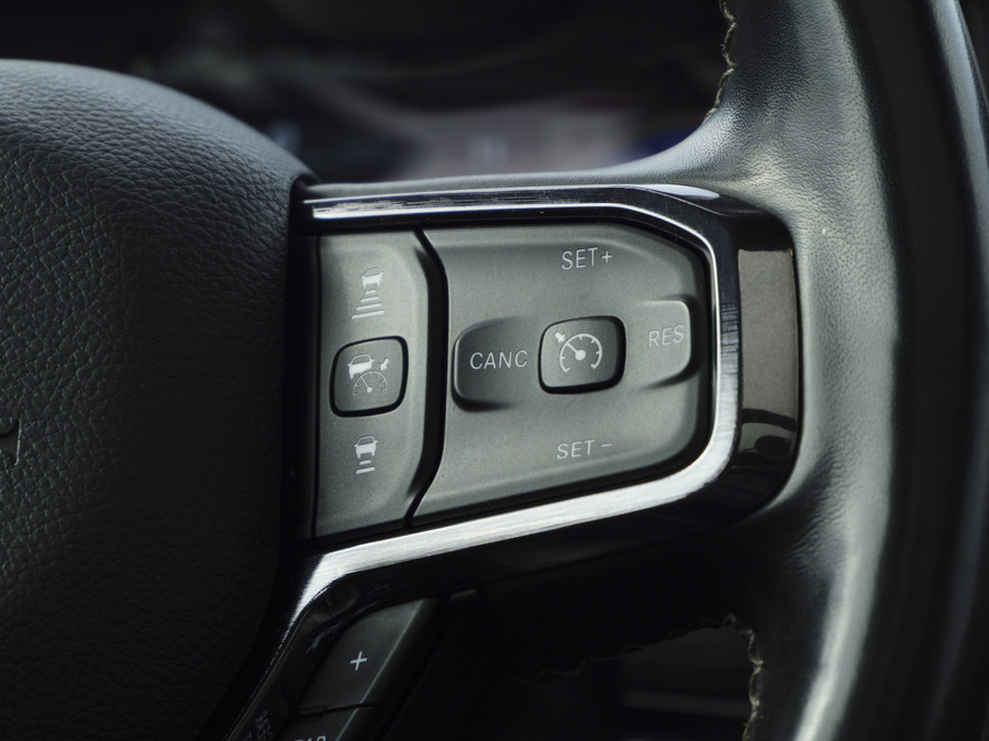 Dodge RAM 1500 | Limited | 5.7 V8 | 4x4 | Crew Cab |
